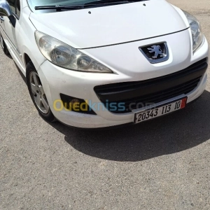 Peugeot 207 année 2013 | Bouira - Algérie | Dir L’affaire
