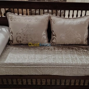 Canapé marocain avec sommier | Tipaza - Algérie | Dir L’affaire